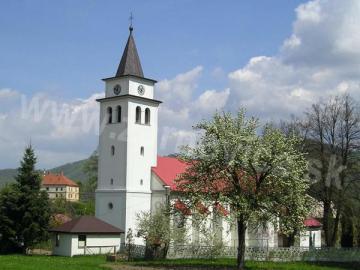 Rímsko-katolícky kostol sv. Petra a Pavla Rímsko-katolícky kostol sv. Petra a Pavla